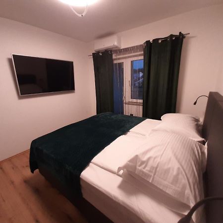 Apartman Mate Lopar Luaran gambar