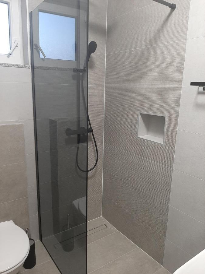 Apartman Mate Lopar Luaran gambar