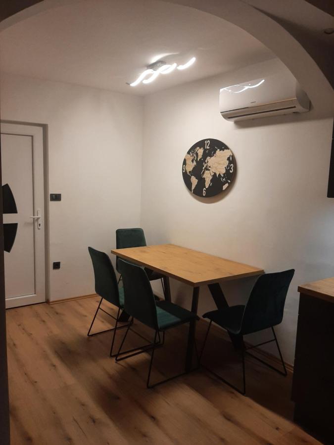 Apartman Mate Lopar Luaran gambar