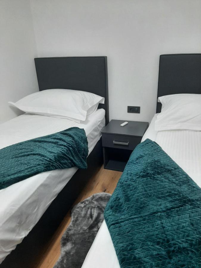Apartman Mate Lopar Luaran gambar