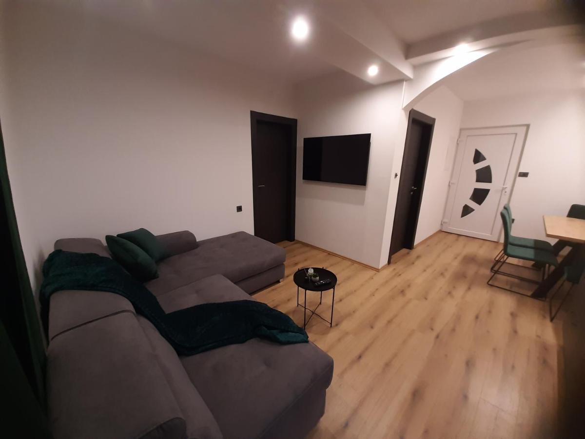 Apartman Mate Lopar Luaran gambar